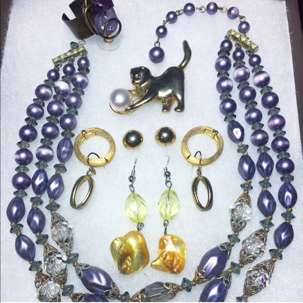 Vintage Jewelry Coming Soon!